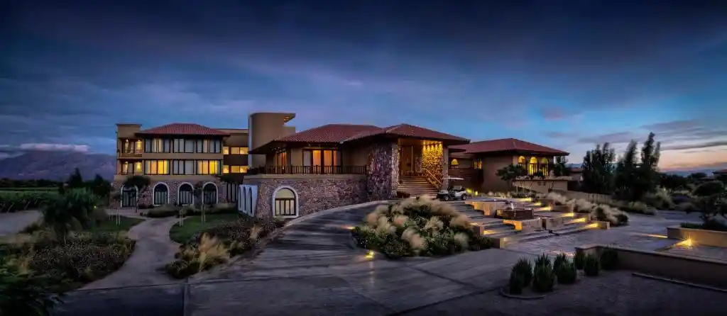 Grace Cafayate background