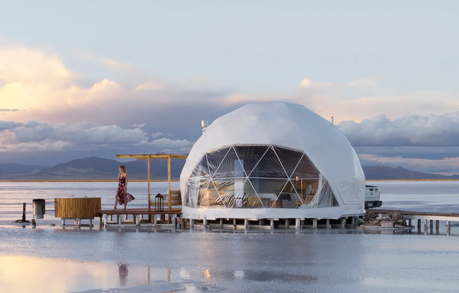 Pristine Camp Salinas Grandes background