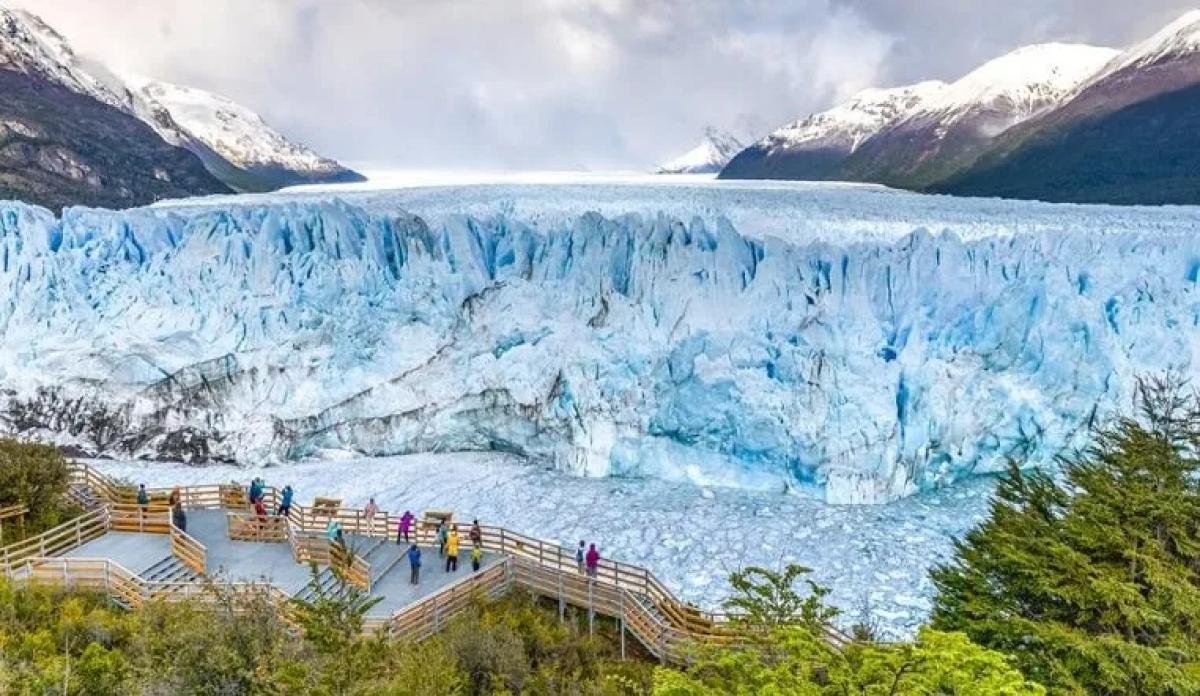 Perito Moreno Tour: Balconies - Image 5
