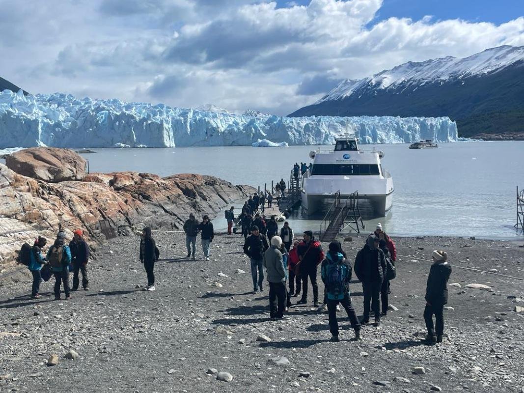Minitrekking 2: Perito Moreno Glacier Ice Trek  - Image 4
