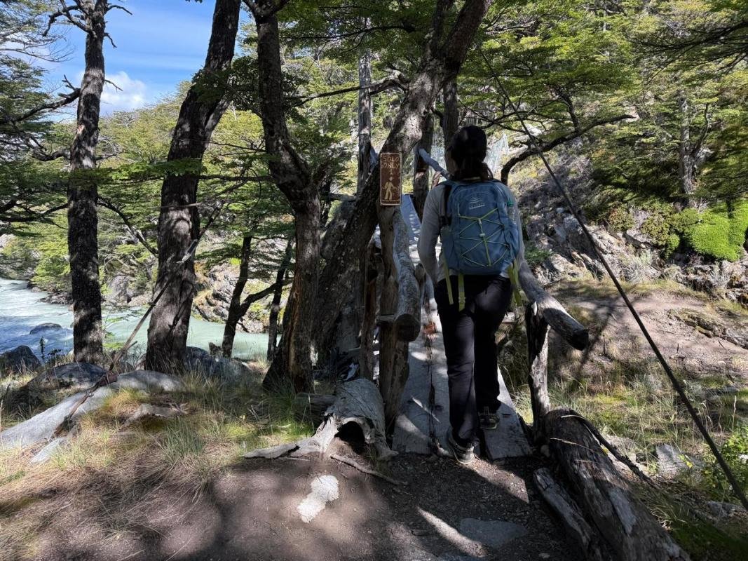 Los Huemules Reserve Laguna Azul El Chalten - Image 2