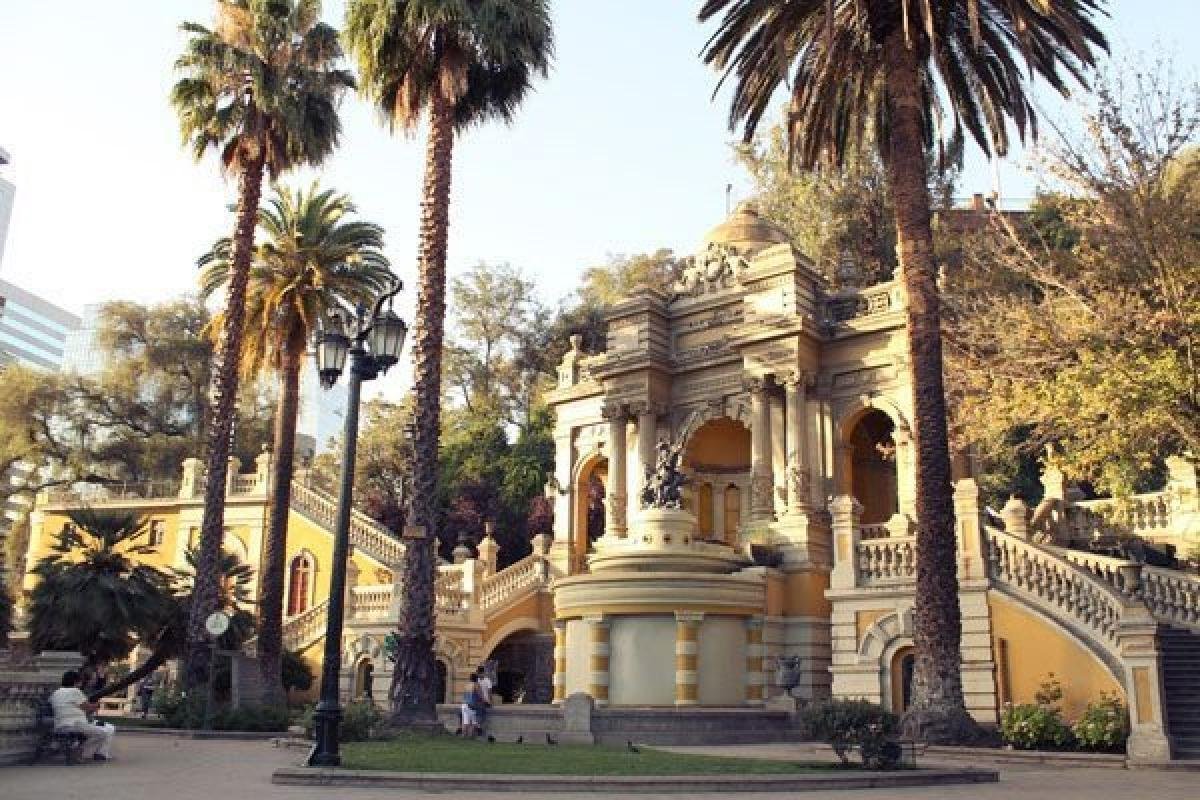 Santiago de Chile City Tour - Image 10
