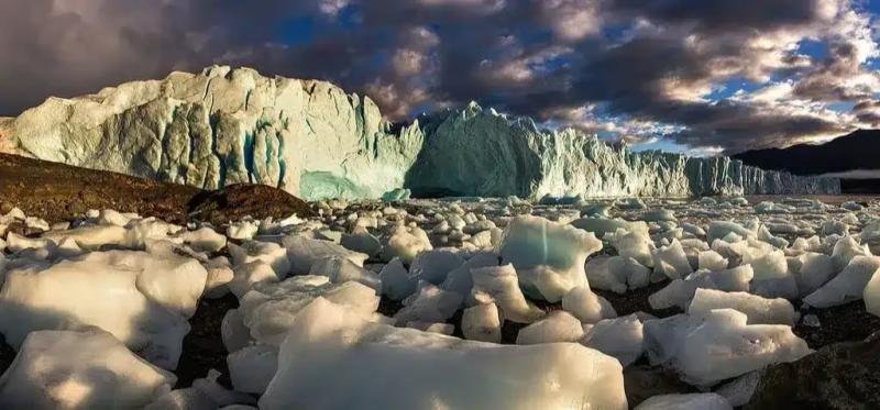 Exploring Los Glaciares National Park: A Majestic Natural Wonderland in Argentina