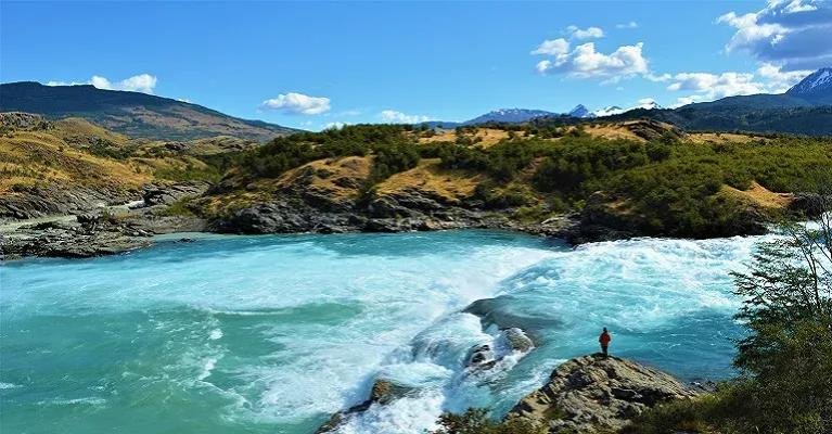What Is the Carretera Austral and Why Does It Take More Than a Week?