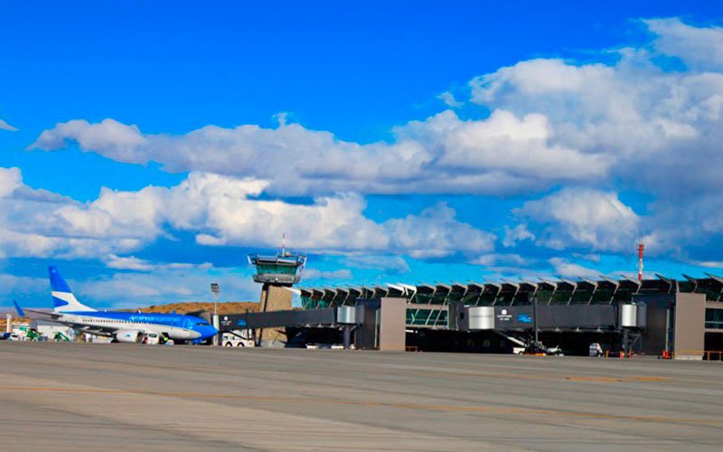 el calafate-airport-patagonia-argentina