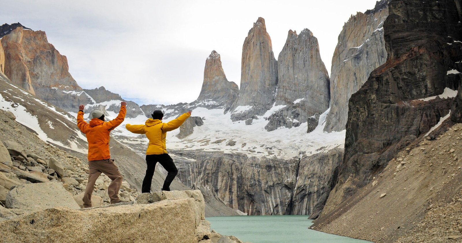 torres-del-paine-trekking-base torres patagonia chile