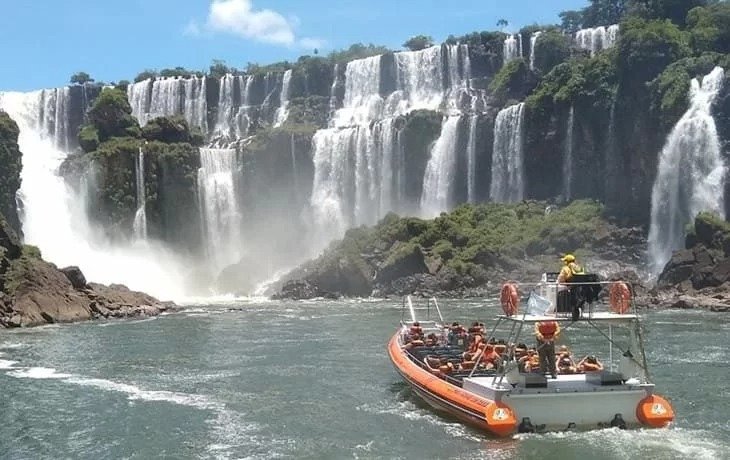iguazu falls argentina 