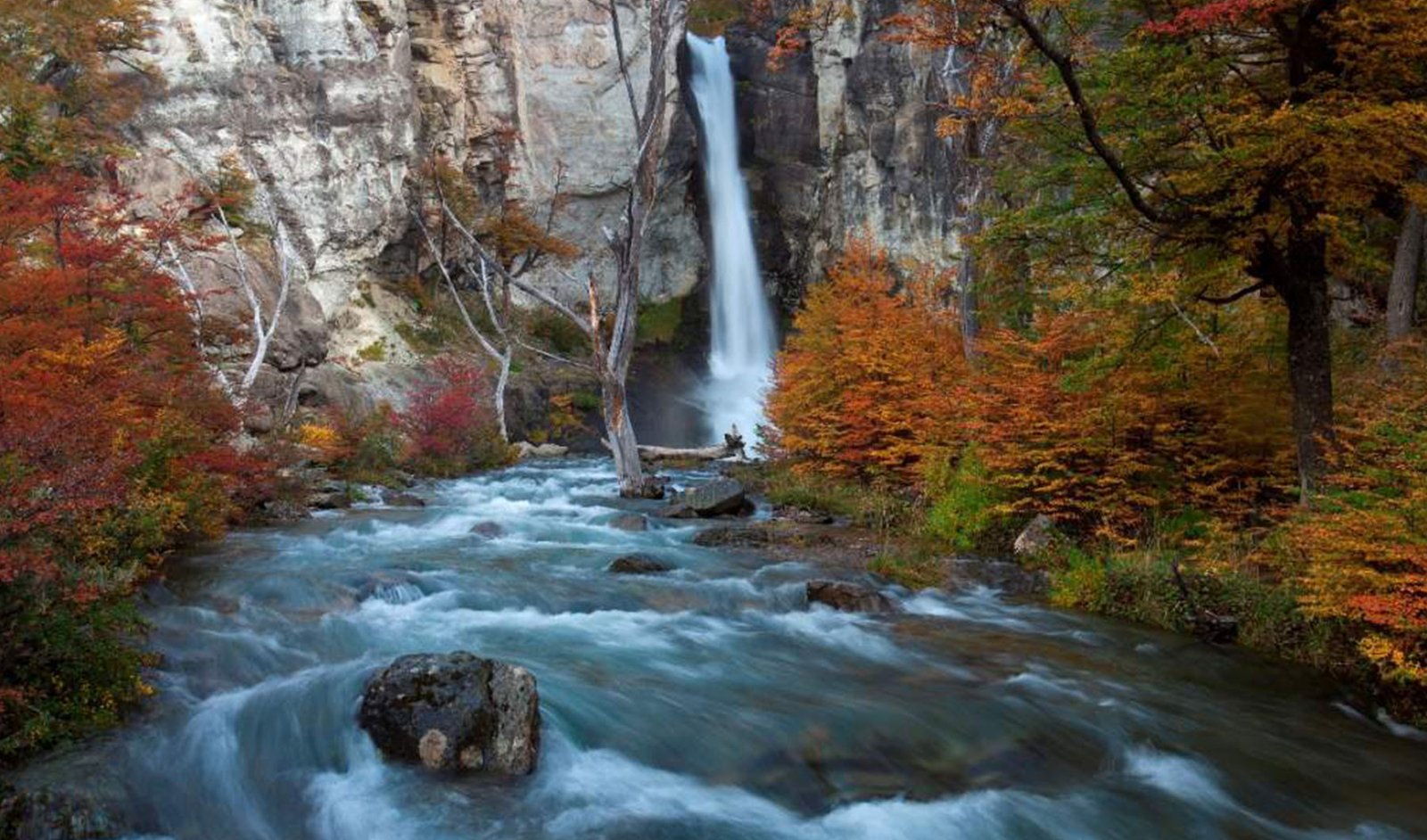 chorrillo del salto el chalten patagonia argentina