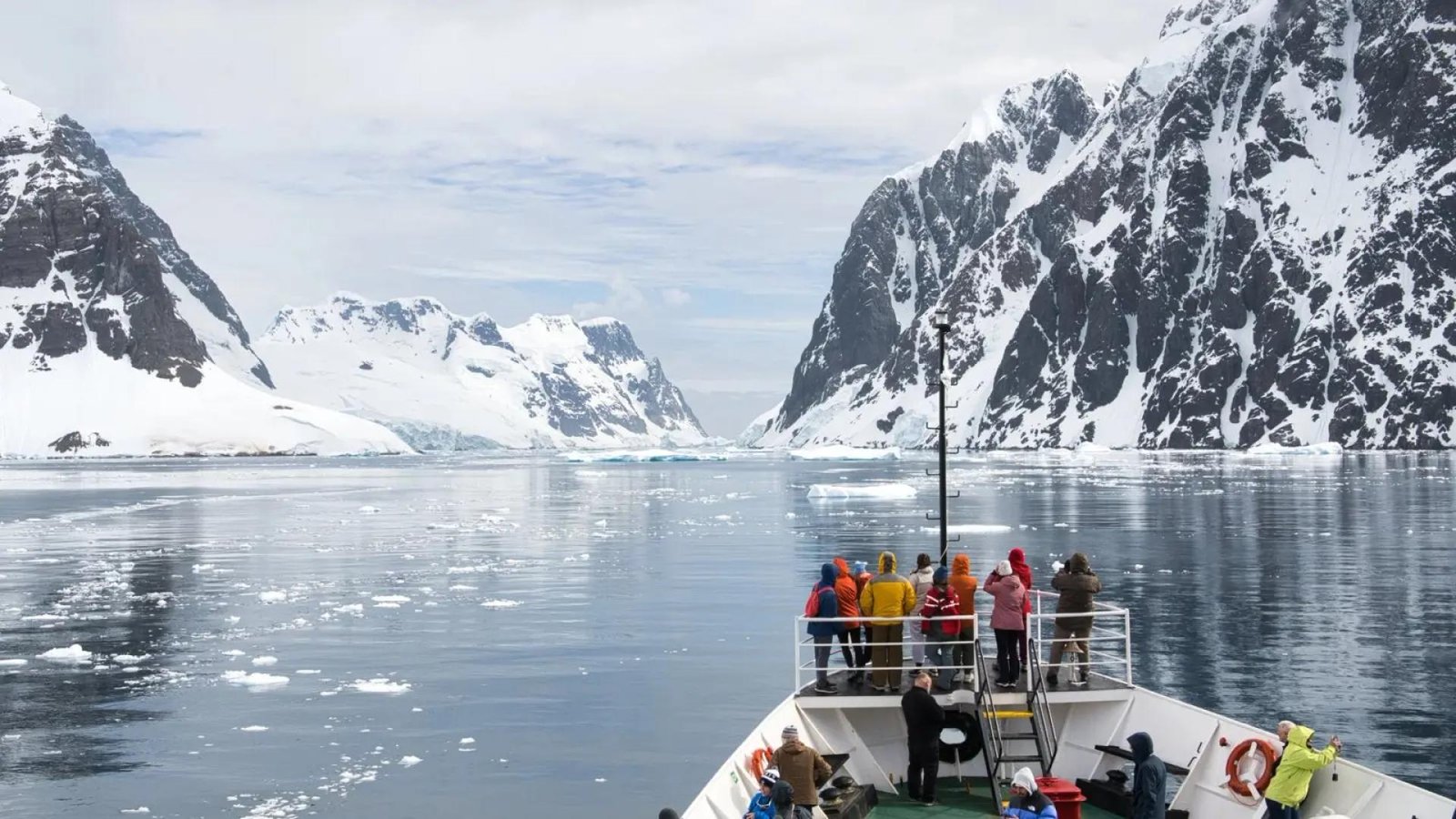 Classic Antarctica Cruise